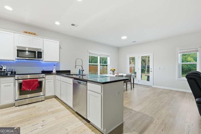 217 Caroline Way, Guyton, GA 31312