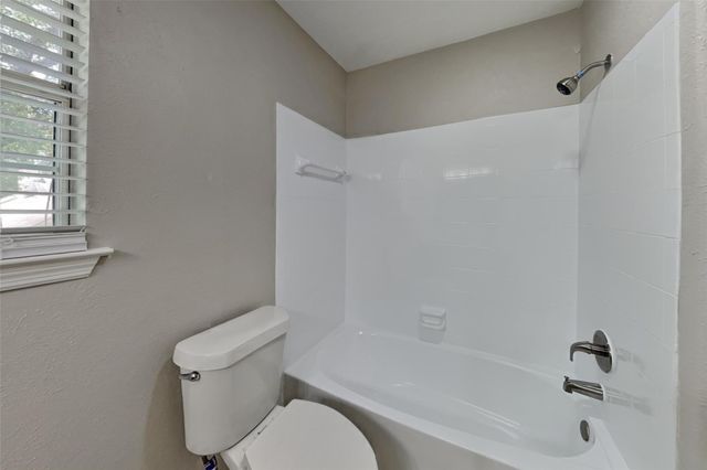 1211 Atlanta Drive, Richmond, TX 77406