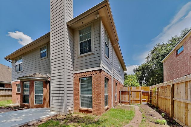 1211 Atlanta Drive, Richmond, TX 77406