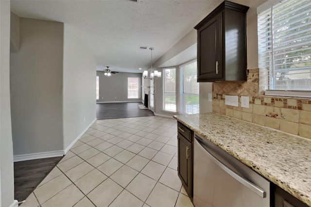 1211 Atlanta Drive, Richmond, TX 77406