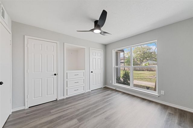 2675 Gessner Drive, Houston, TX 77080