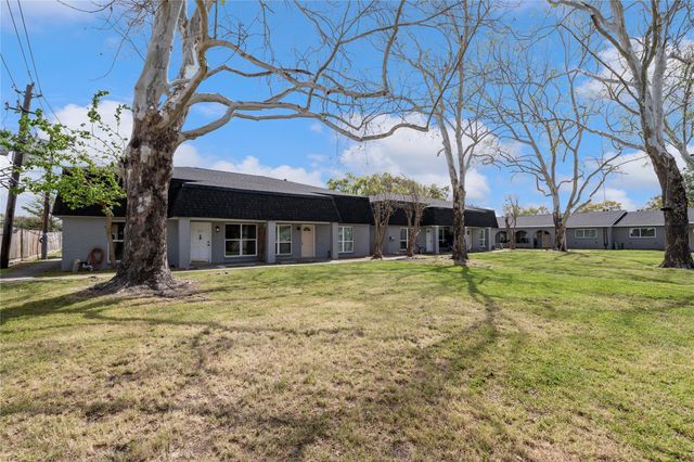 2675 Gessner Drive, Houston, TX 77080