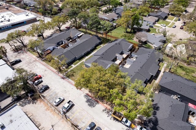 2675 Gessner Drive, Houston, TX 77080