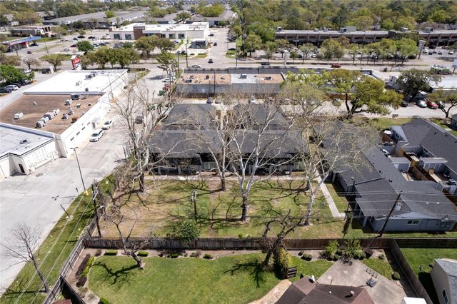 2675 Gessner Drive, Houston, TX 77080