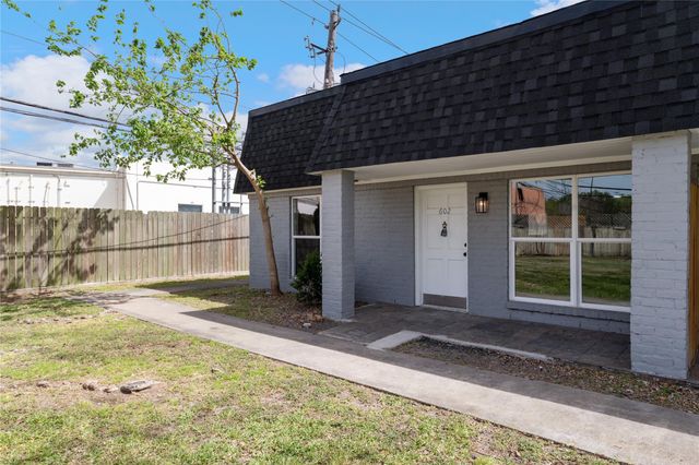 2675 Gessner Drive, Houston, TX 77080