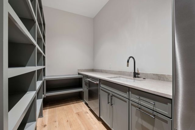 4123 Skyline Dr, Nashville, TN 37215