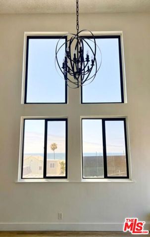 19 Sunset Avenue 3, Venice, CA 90291
