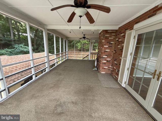 6633 GRAYS MILL RD, Warrenton, VA 20187
