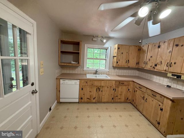 6633 GRAYS MILL RD, Warrenton, VA 20187