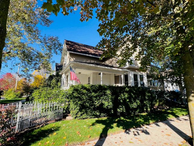 1715 5th Street, Bay City, MI 48708