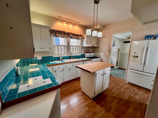 1715 5th Street, Bay City, MI 48708