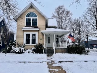 1715 5th Street, Bay City, MI 48708