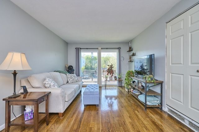 790 Hyde Park Ave 24, Boston, MA 02136