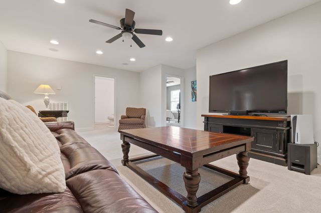 2516 Westerham Way, Thompsons Station, TN 37179