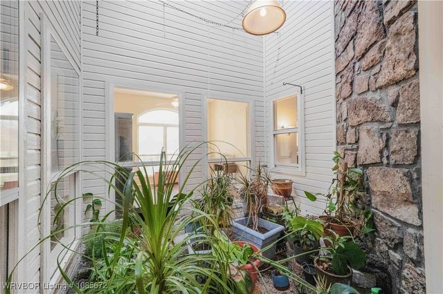 9 Hills Dale Street, Van Buren, AR 72956