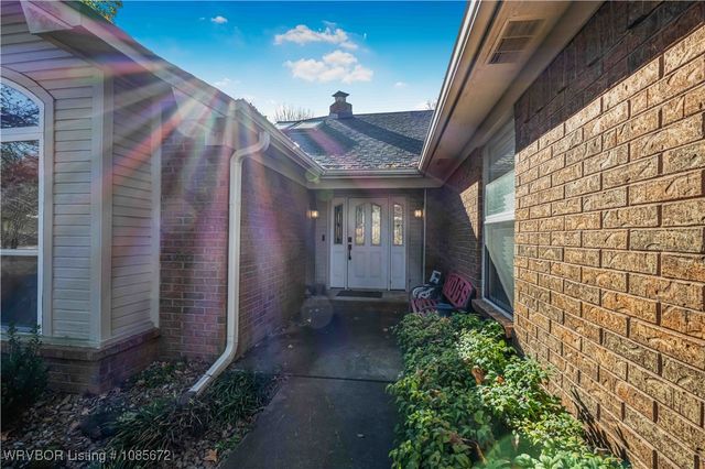 9 Hills Dale Street, Van Buren, AR 72956