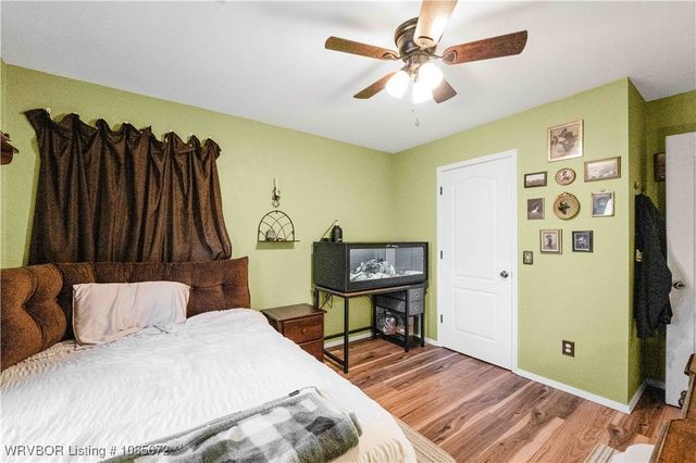 9 Hills Dale Street, Van Buren, AR 72956