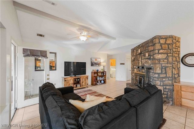 9 Hills Dale Street, Van Buren, AR 72956