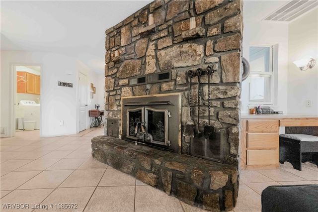 9 Hills Dale Street, Van Buren, AR 72956