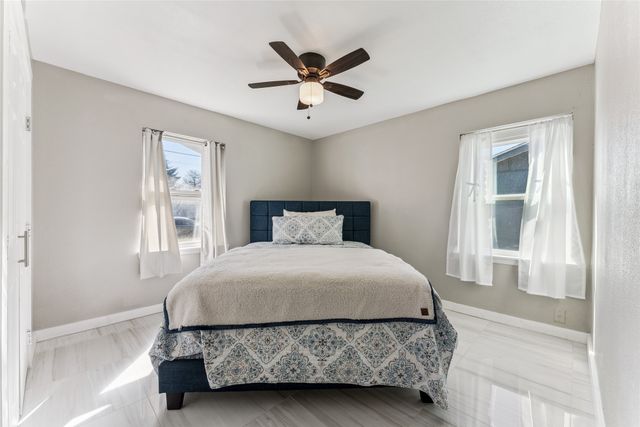420 Shady Oaks Lane, Paris, TX 75460