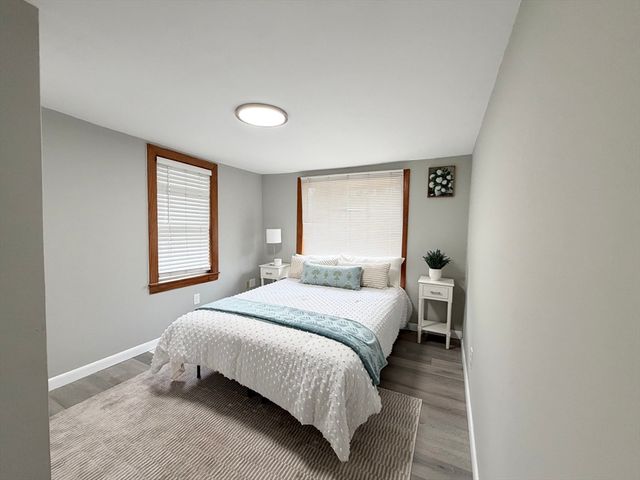 87 Vezina Ave, Leominster, MA 01453