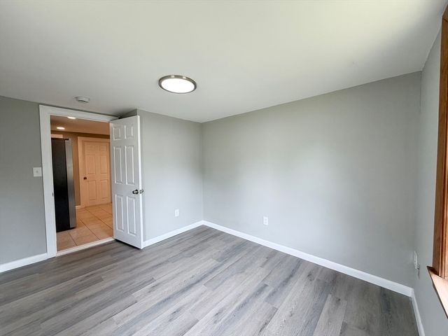 87 Vezina Ave, Leominster, MA 01453