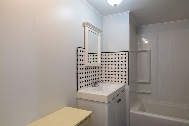 229 Miller St F6, Ludlow, MA 01056