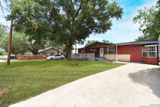 15116 Magnolia, Lytle, TX 78052