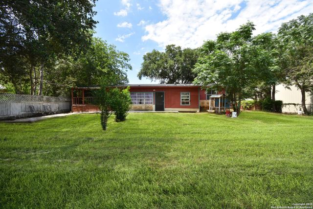 15116 Magnolia, Lytle, TX 78052