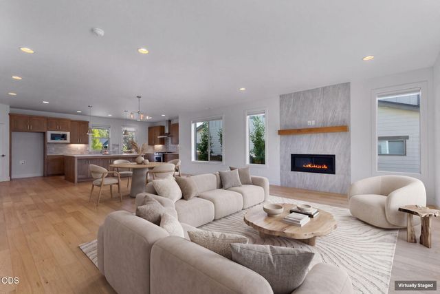 20607 SE Boer SE, Bend, OR 97702