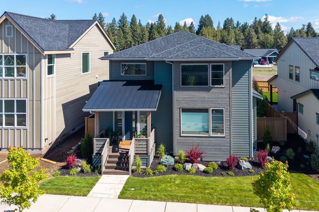 20607 SE Boer SE, Bend, OR 97702