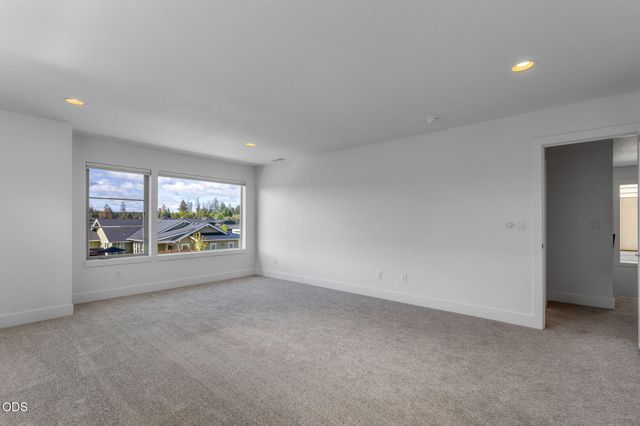 20607 SE Boer SE, Bend, OR 97702
