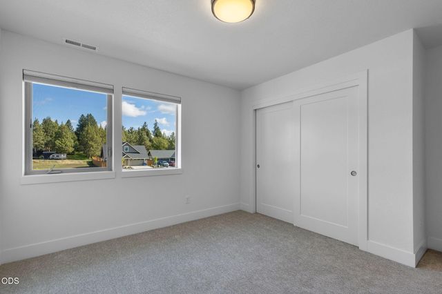 20607 SE Boer SE, Bend, OR 97702
