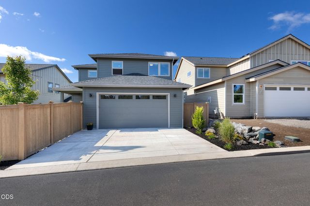20607 SE Boer SE, Bend, OR 97702