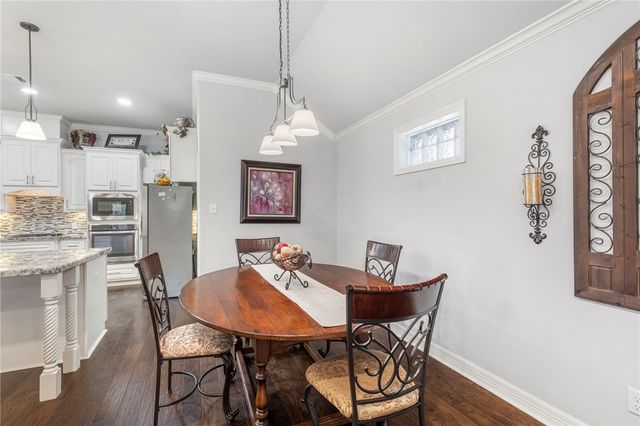 318 Cecilia Loop, College Station, TX 77845