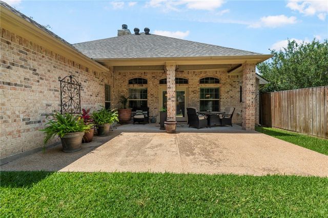 318 Cecilia Loop, College Station, TX 77845