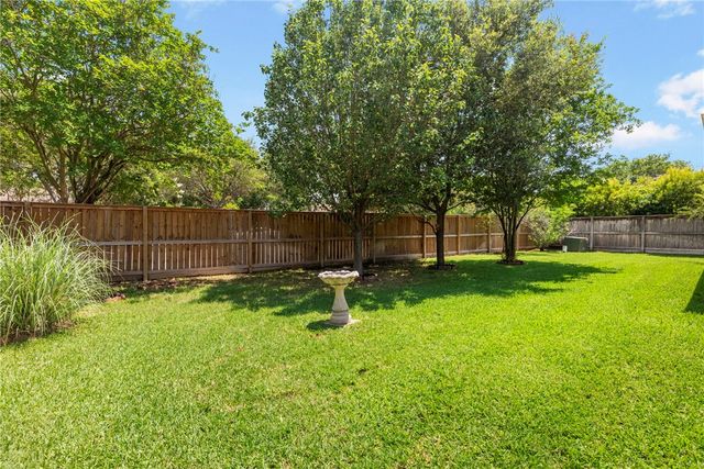 318 Cecilia Loop, College Station, TX 77845