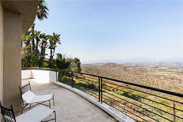 3230 Tyrol Drive, Laguna Beach, CA 92651