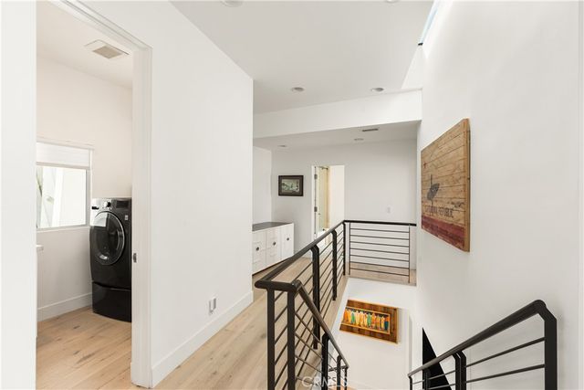 3230 Tyrol Drive, Laguna Beach, CA 92651