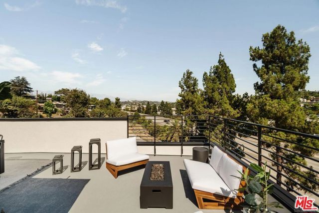 3832 N Emery Way, Los Angeles, CA 90065