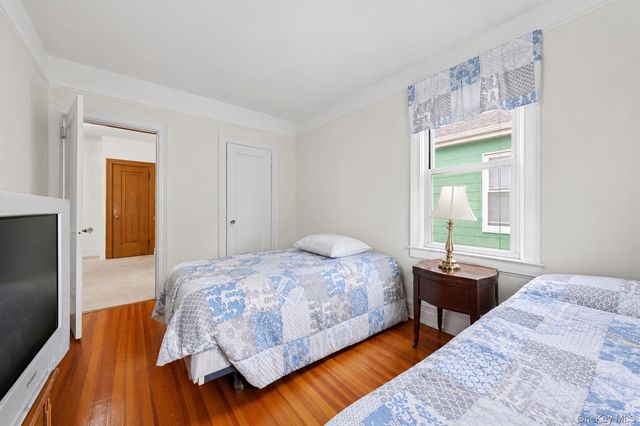 338 E 238th Street, Bronx, NY 10470