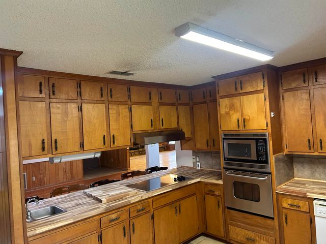 309 Ritchwood Drive, Pine Bluff, AR 71603