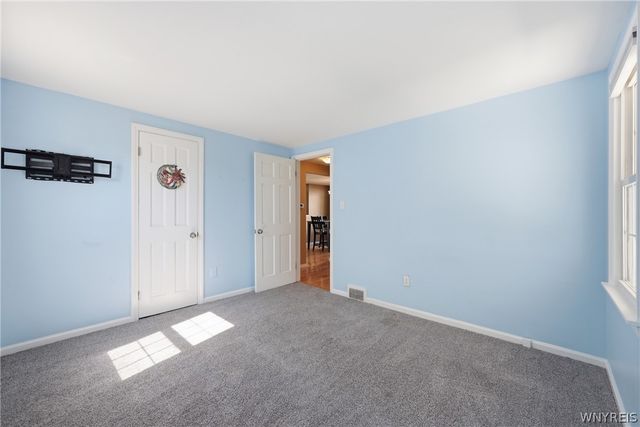 57 Gardenwood Lane, Tonawanda, NY 14223