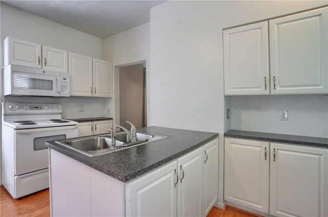 408 N Vine St, New Castle, PA 16101
