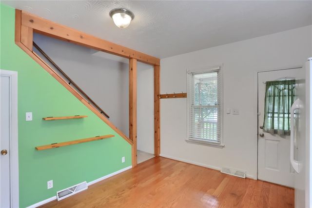 408 N Vine St, New Castle, PA 16101