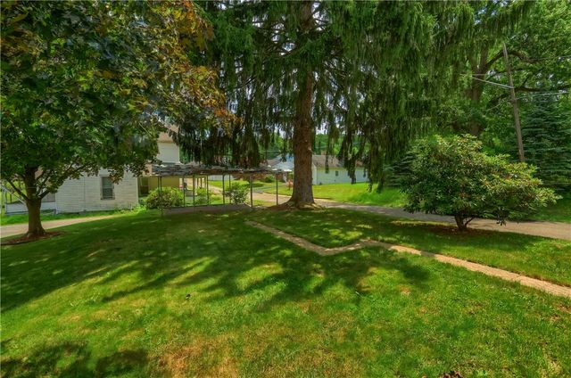 408 N Vine St, New Castle, PA 16101