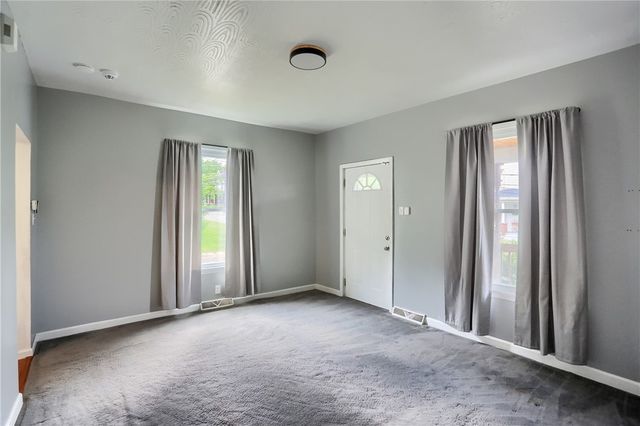 408 N Vine St, New Castle, PA 16101
