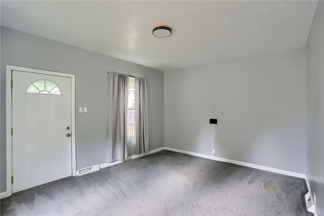 408 N Vine St, New Castle, PA 16101