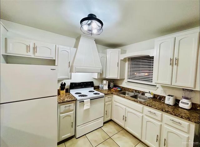 2109 N Dahlia Street, Pharr, TX 78577