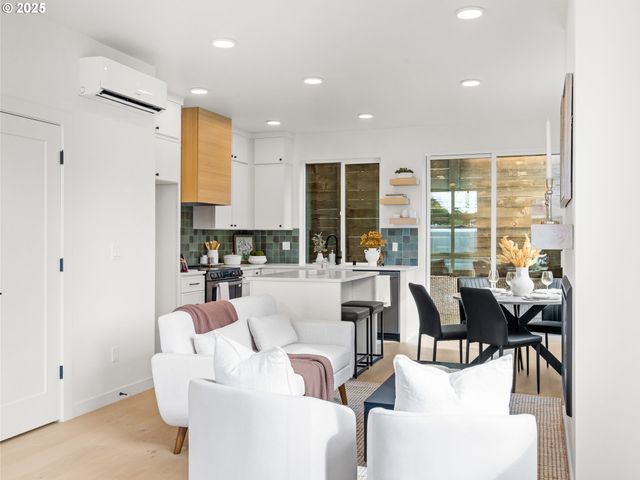 1911 Broadway St 5, Vancouver, WA 98663